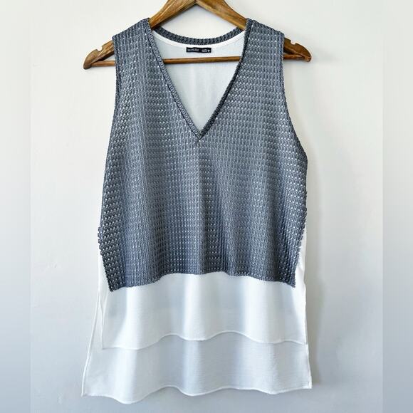 Zara Tops - Zara Gray & White Sleeveless Tank Top Size Large EUC